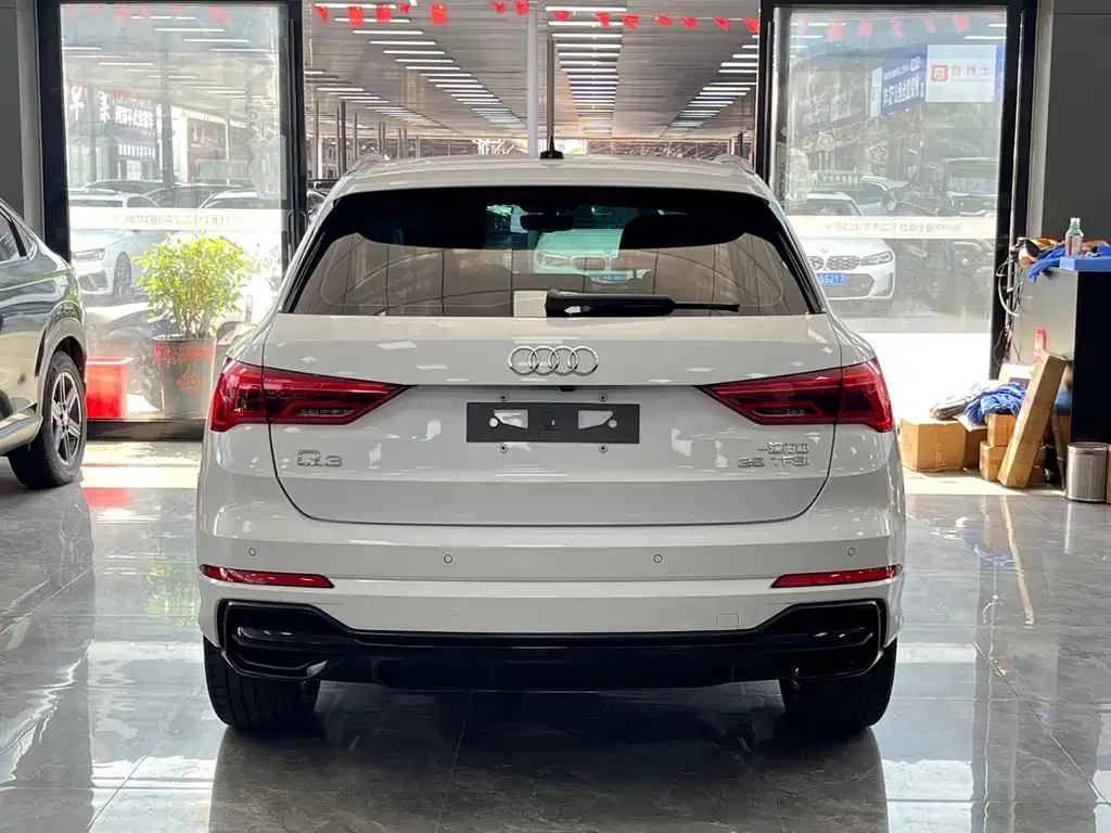 Audi Q3 2022 — фото 16