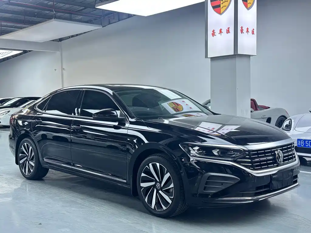 Volkswagen Passat 2024