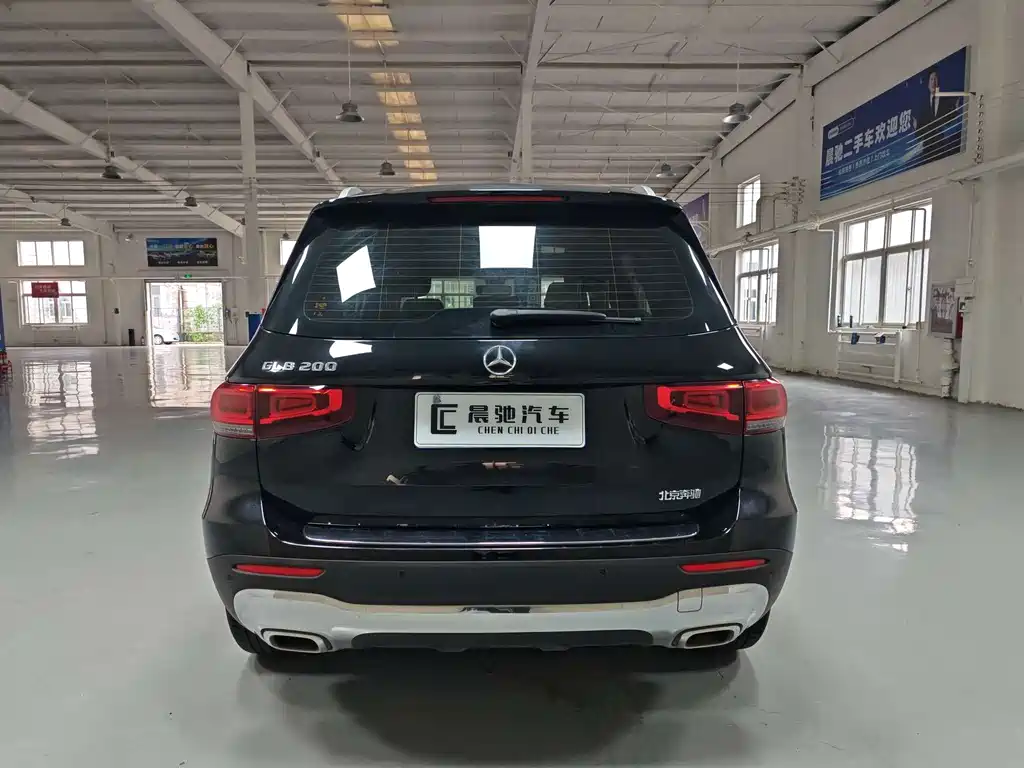 Mercedes-Benz GLB 2021
