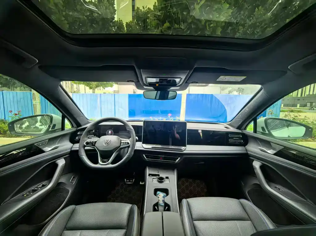 Volkswagen Tiguan L 2025