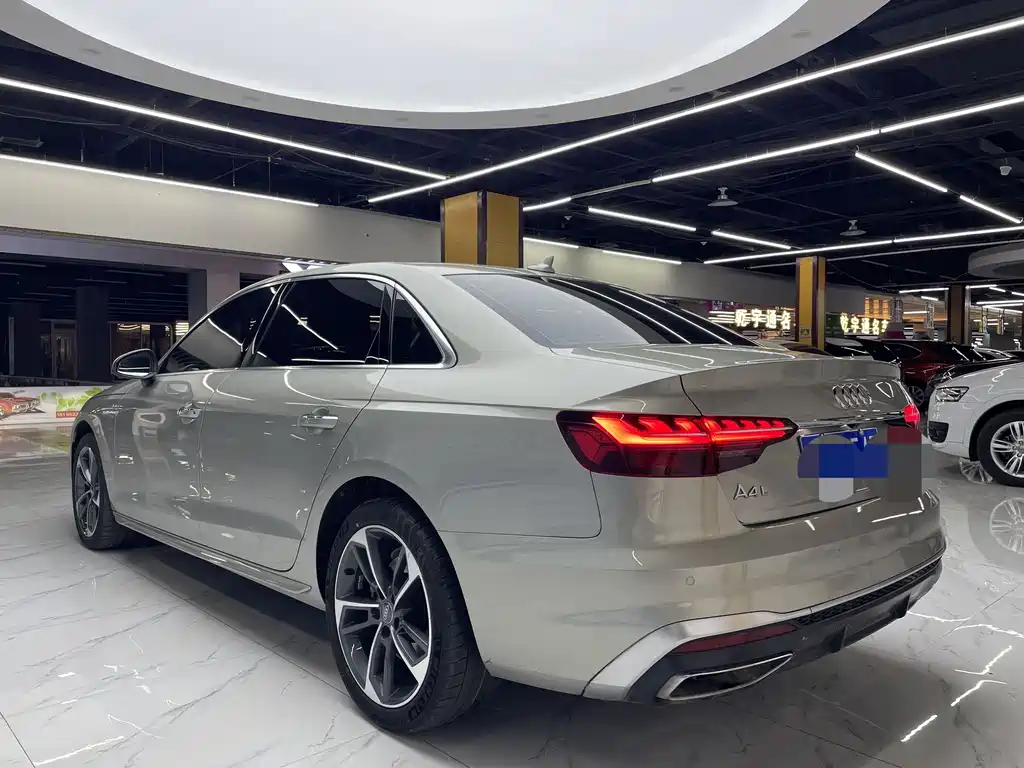 Audi A4L 2020