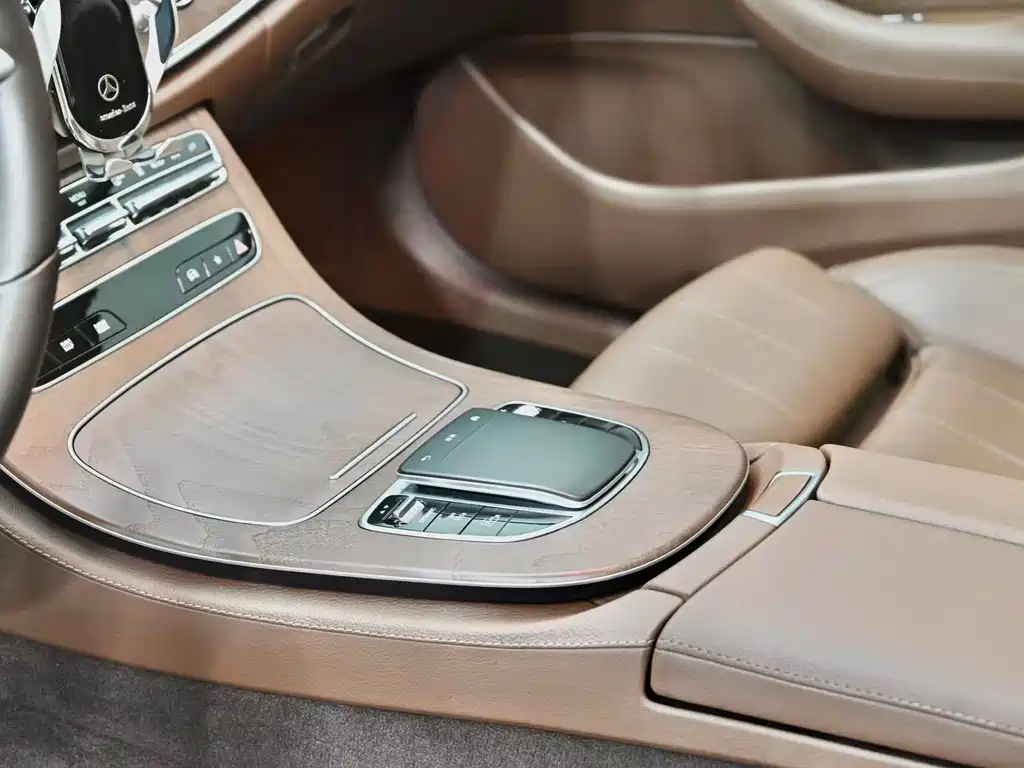 Mercedes-Benz E-Class New Energy 2022 — фото 21