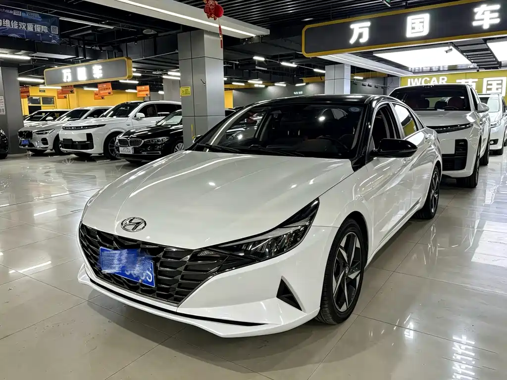 Hyundai Elantra 2021