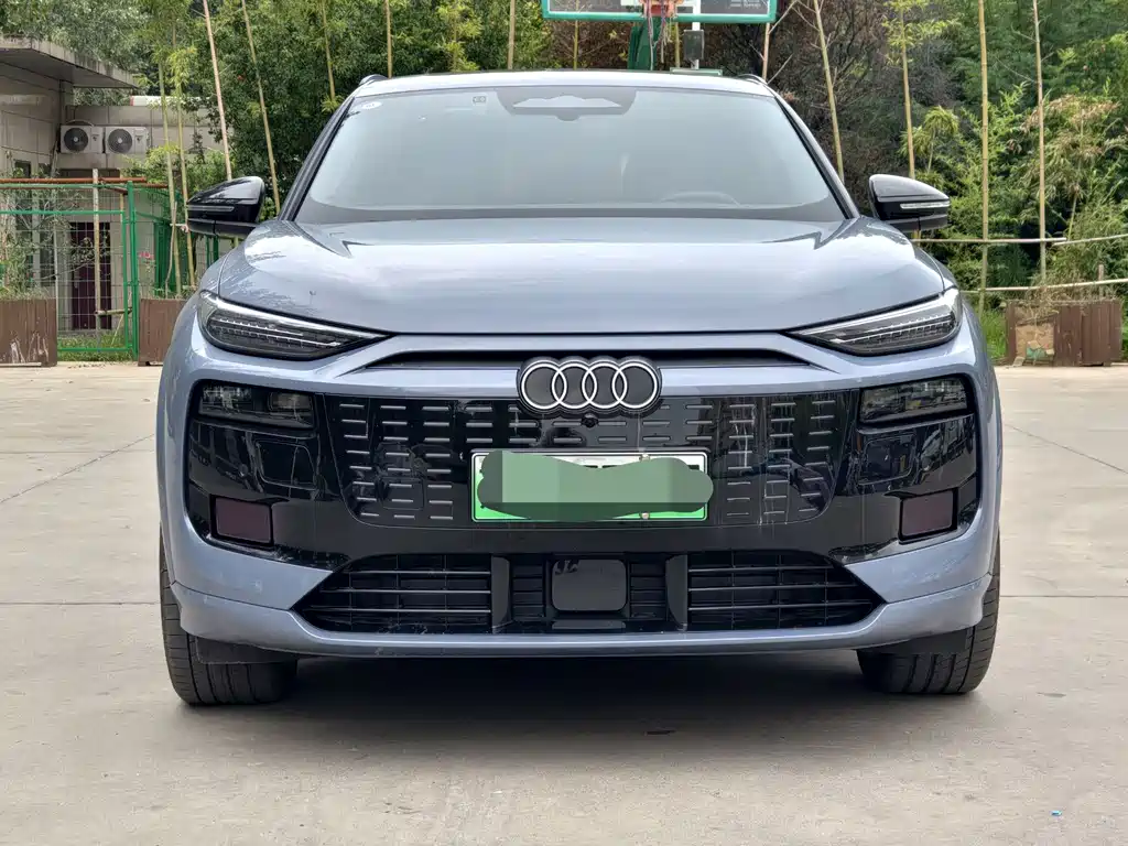 Audi Q6L E-Tron 2025 — фото 2