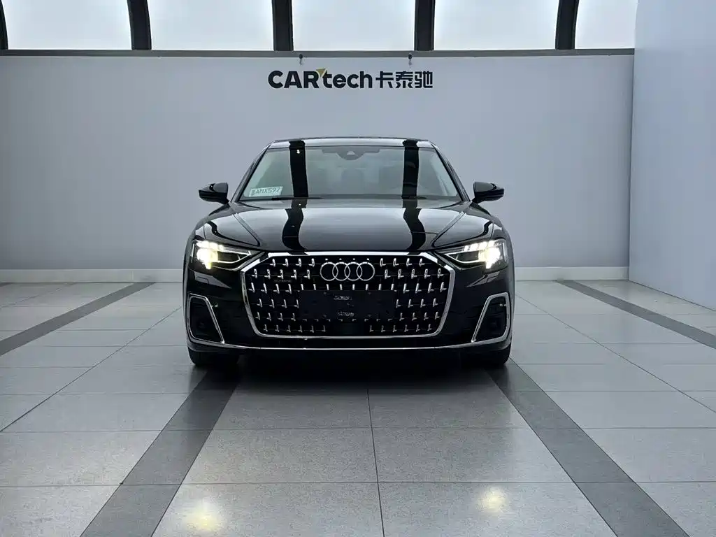 Audi A8 2023
