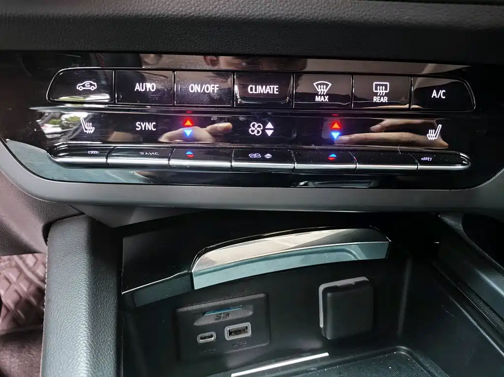 Buick Envision Plus 2023 — фото 14