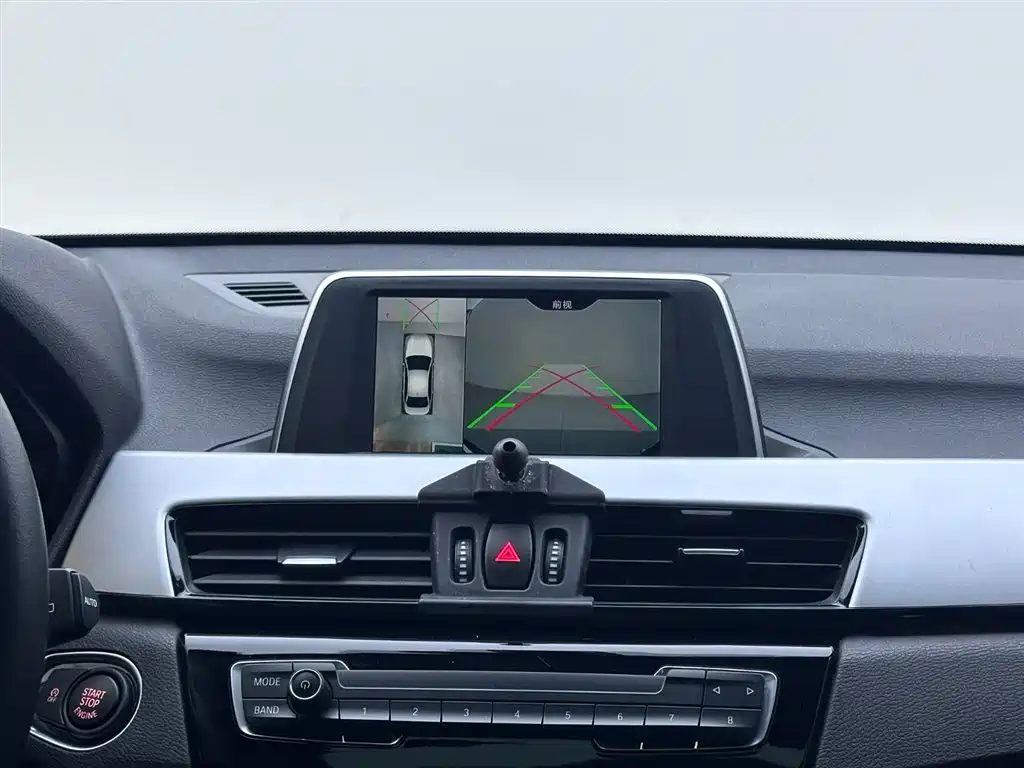 BMW X1 2018 — фото 13