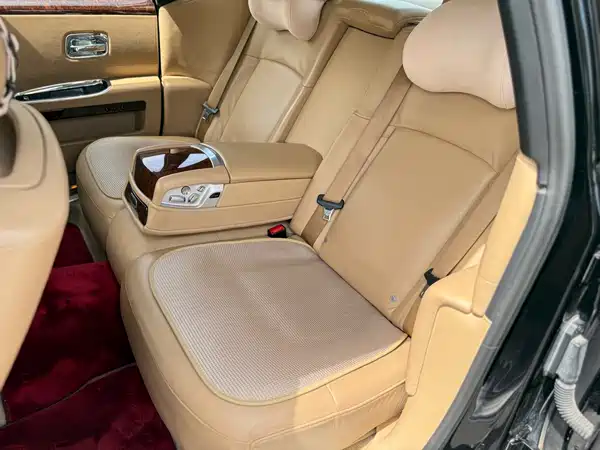 Rolls-Royce Ghost 2010
