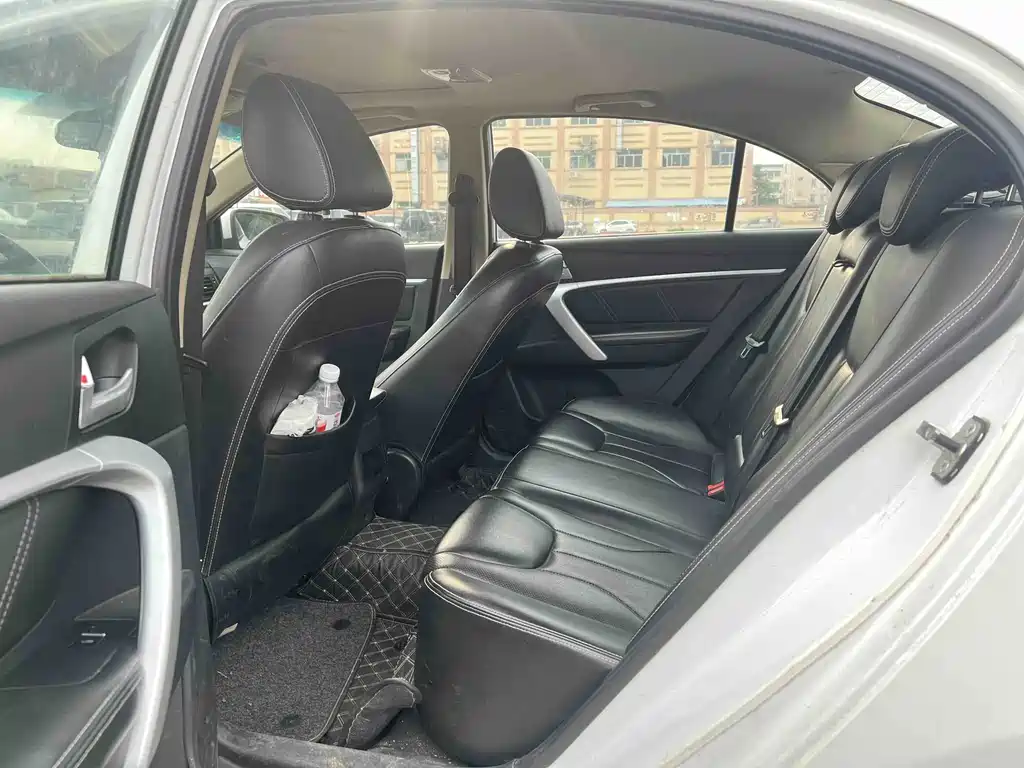 Geely Emgrand 2017