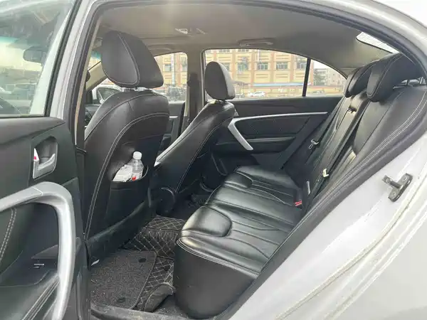 Geely Emgrand 2017
