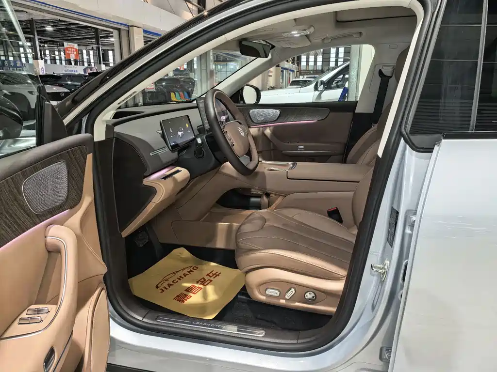Leapmotor C11 2025