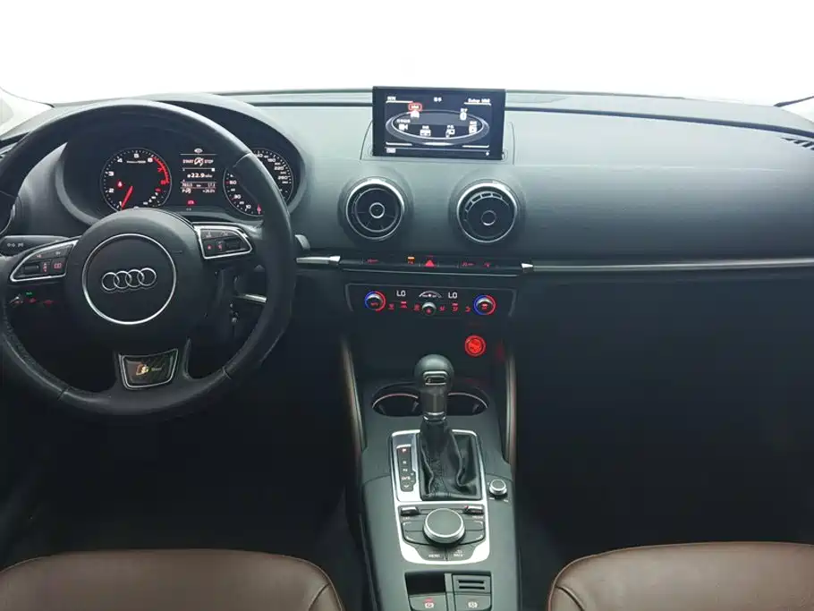 Audi A3 2015 — фото 12