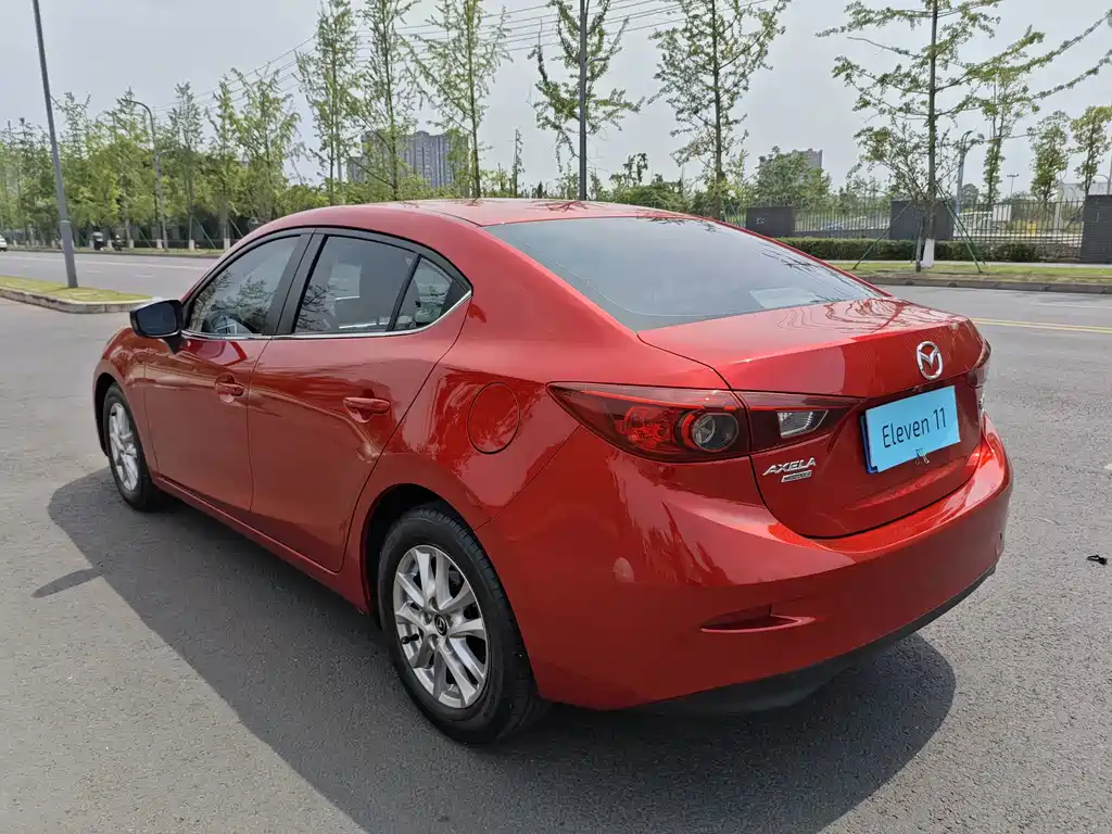 Mazda 3 Axela 2016