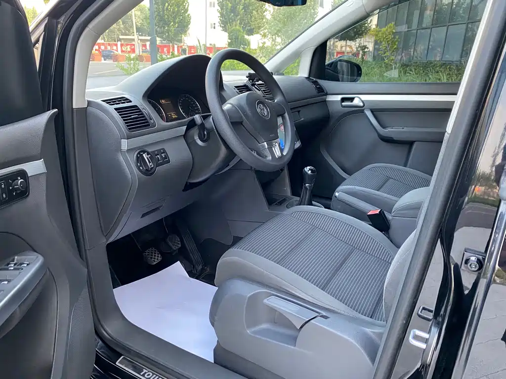 Volkswagen Touran 2015