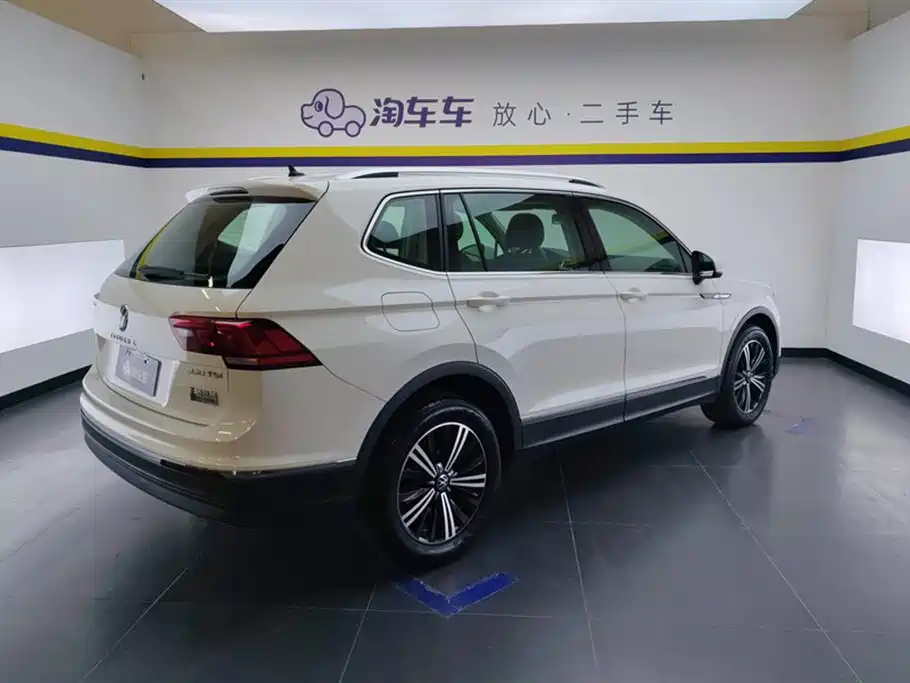 Volkswagen Tiguan L 2021 — фото 3