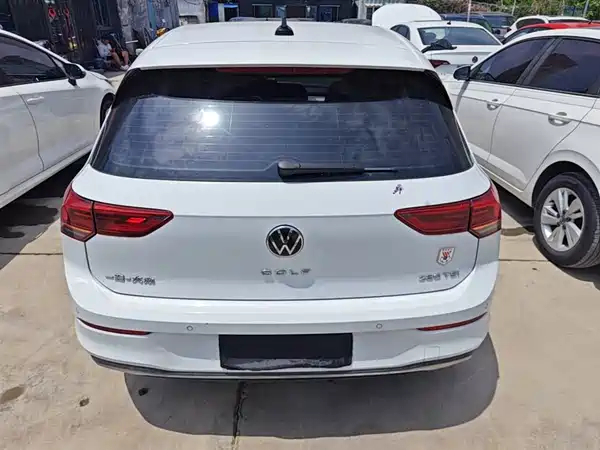 Volkswagen Golf 2021