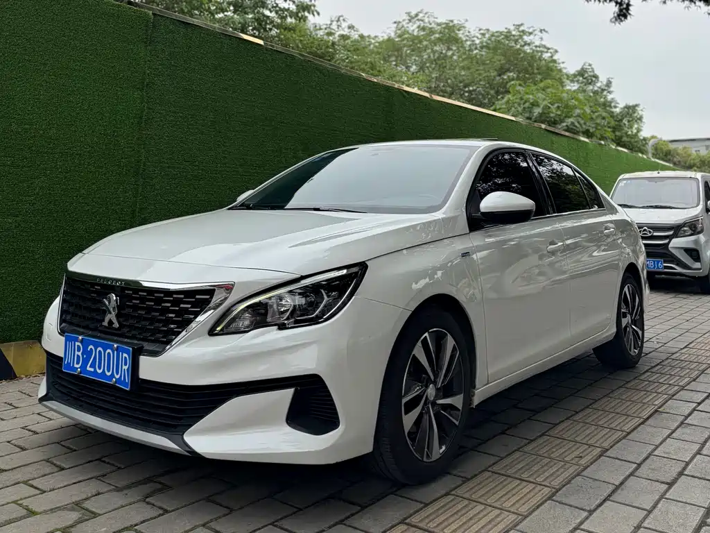 Peugeot 408 2019 — фото 1