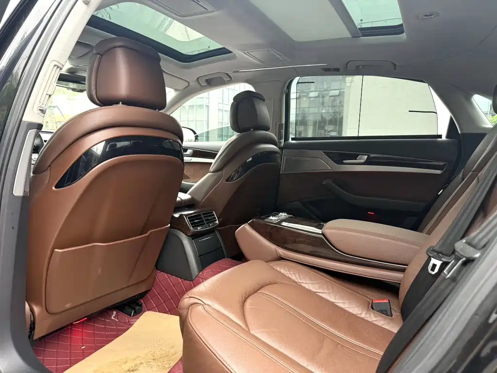 Audi A8 2015