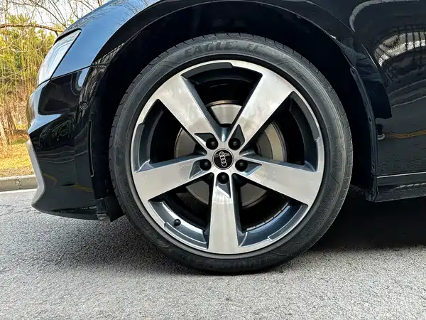Audi A6L 2023