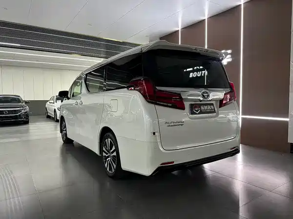 Toyota Alphard 2019