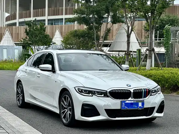 BMW 3 Series 2022