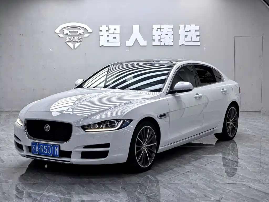 Jaguar XEL 2019 — фото 1