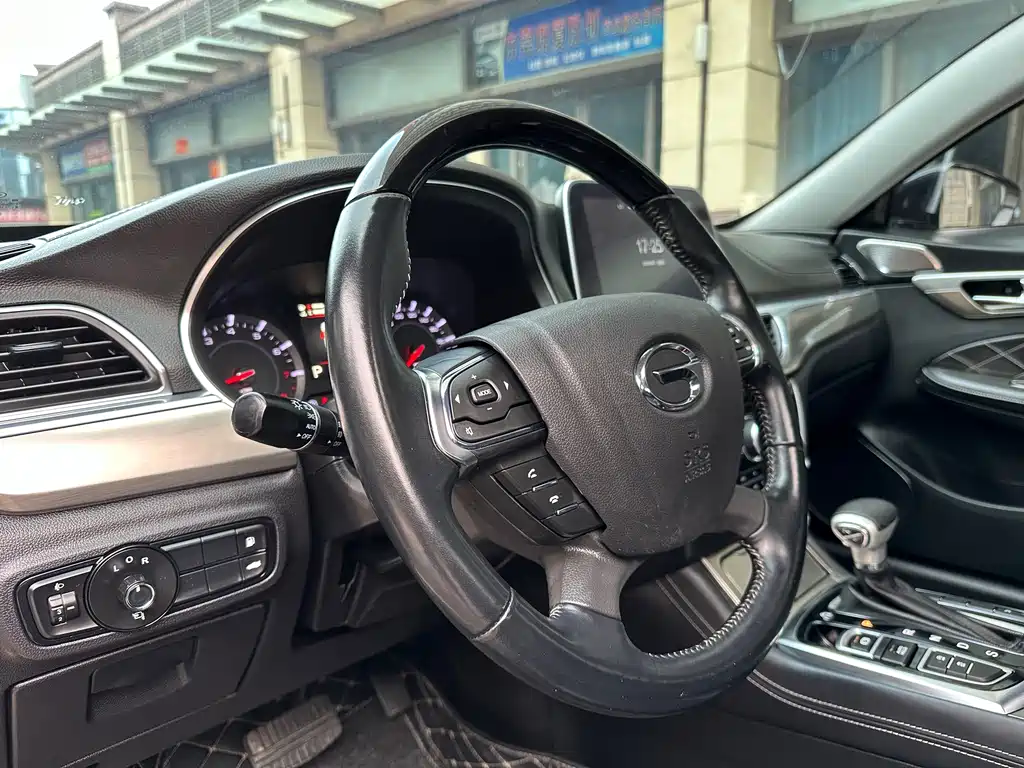 GAC Trumpchi GA8 2018 — фото 20