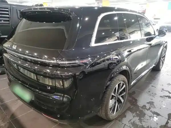 Li Auto L8 2023