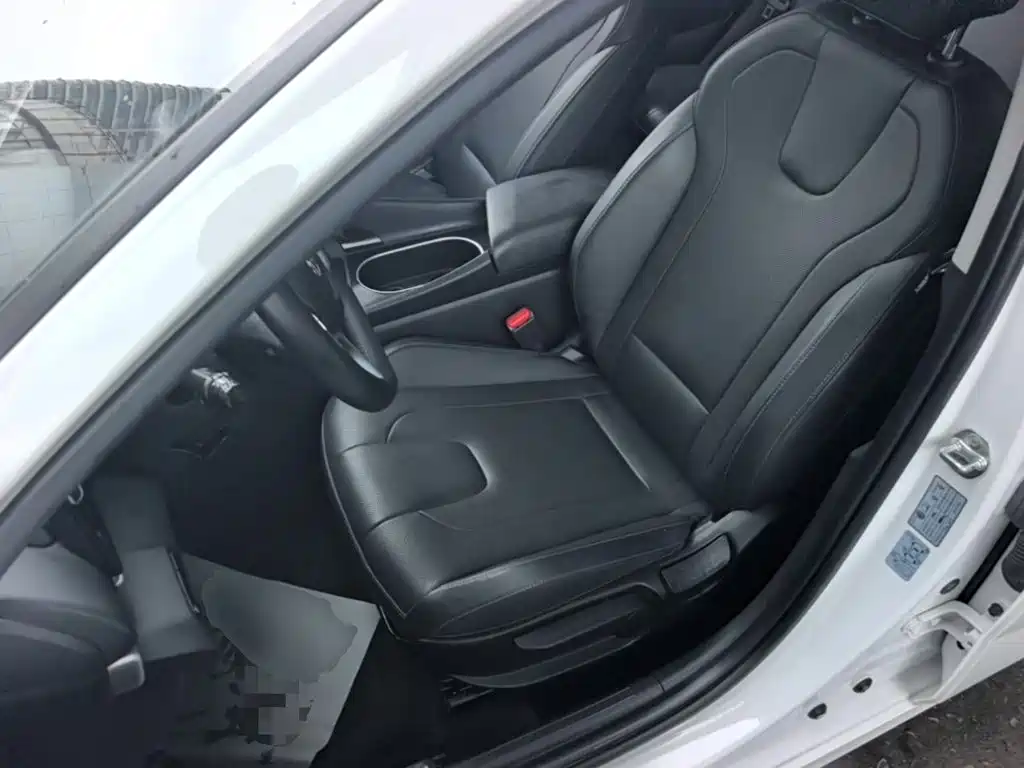Hyundai Elantra 2022 — фото 15
