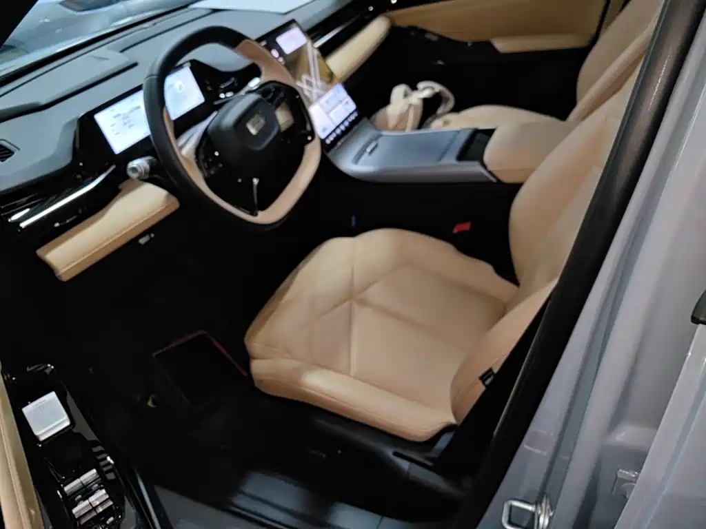 Geely Galaxy L6 2023 — фото 15