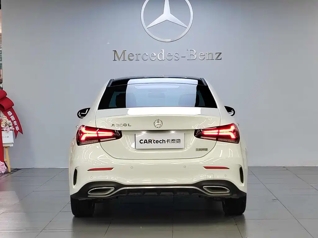 Mercedes-Benz A-Class 2022 — фото 6