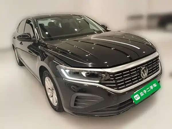 Volkswagen Passat 2025
