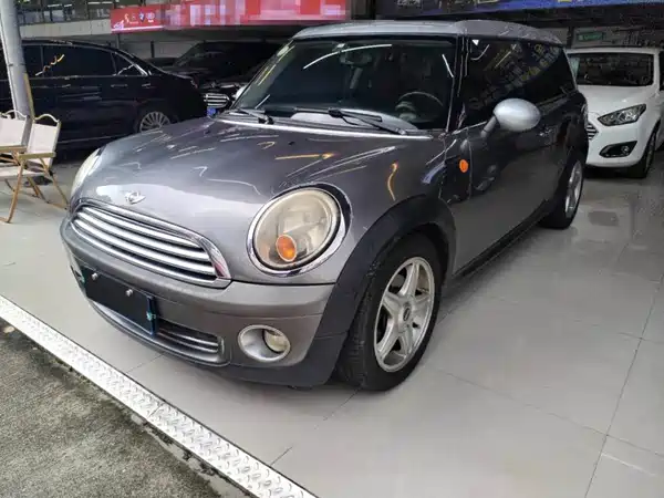 MINI Clubman 2010