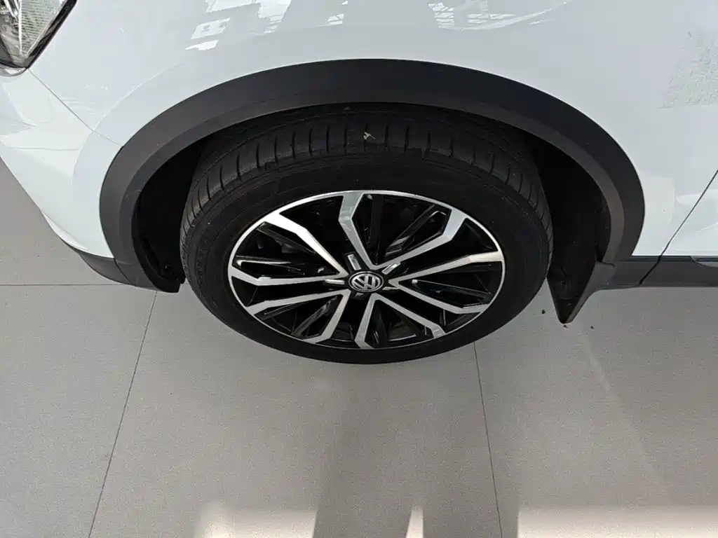 Volkswagen T-Roc 2020 — фото 23