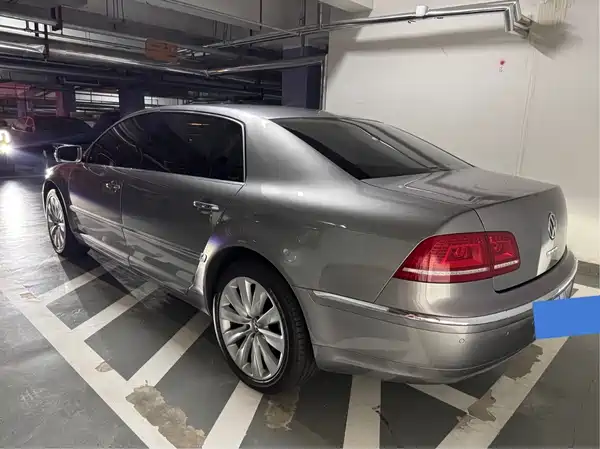 Volkswagen Phaeton 2013