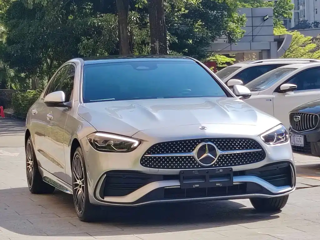 Mercedes-Benz C-Class 2023 — фото 3