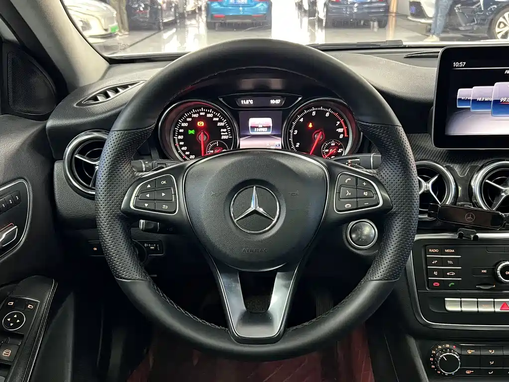 Mercedes-Benz GLA 2019 — фото 12