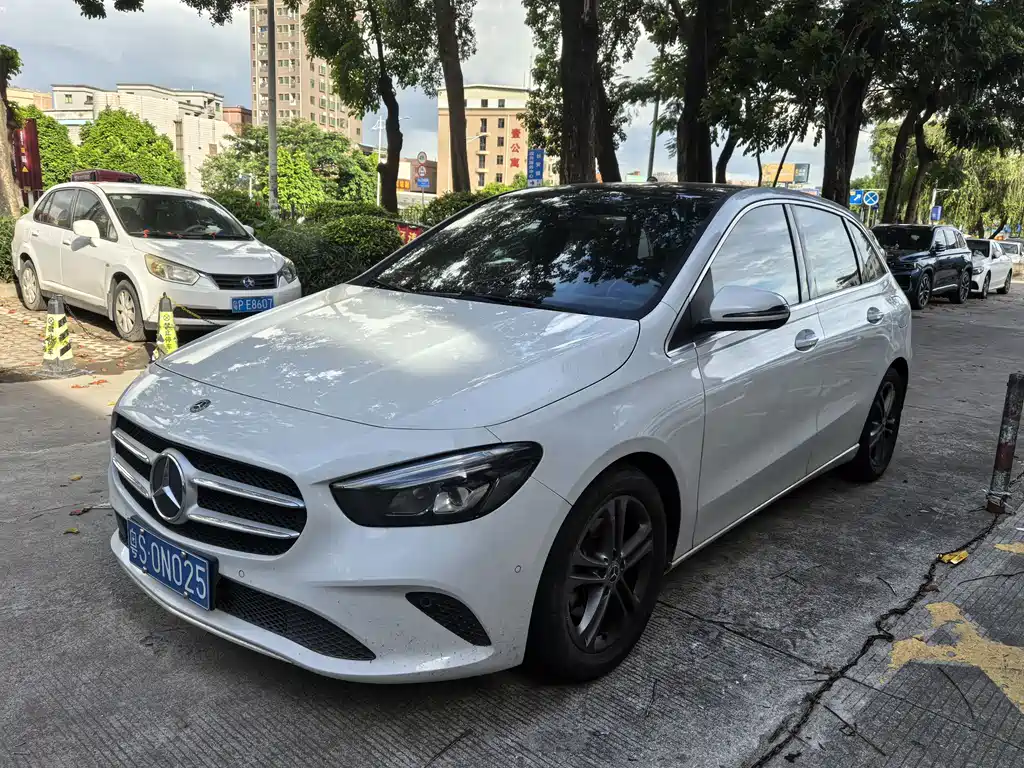 Mercedes-Benz B-Class 2020