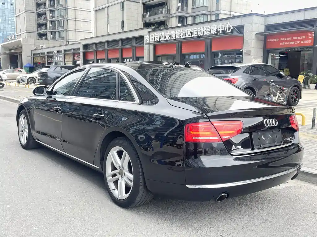Audi A8 2014 — фото 13