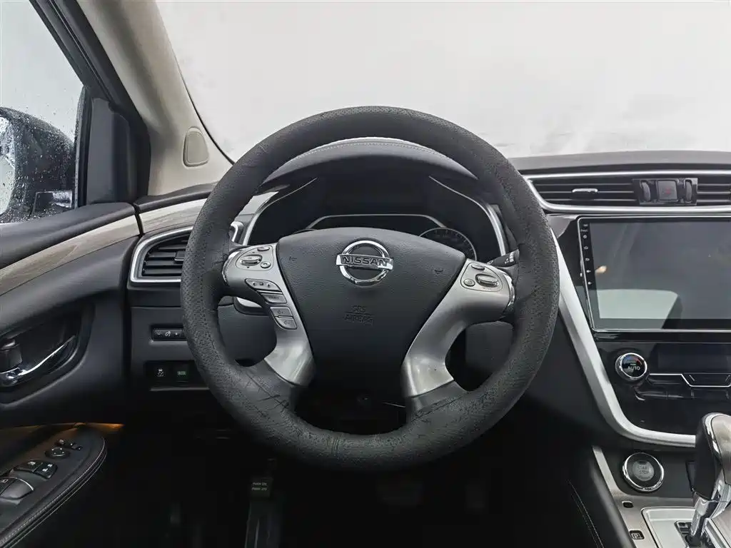 Nissan Murano 2017 — фото 11
