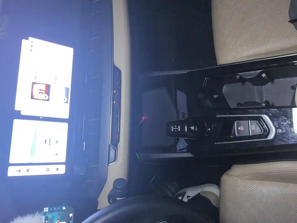 Geely Emgrand L Hip 2025 — фото 14