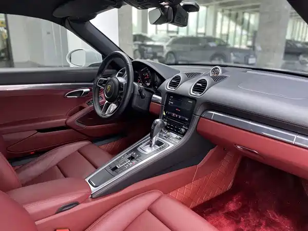 Porsche 718 2022