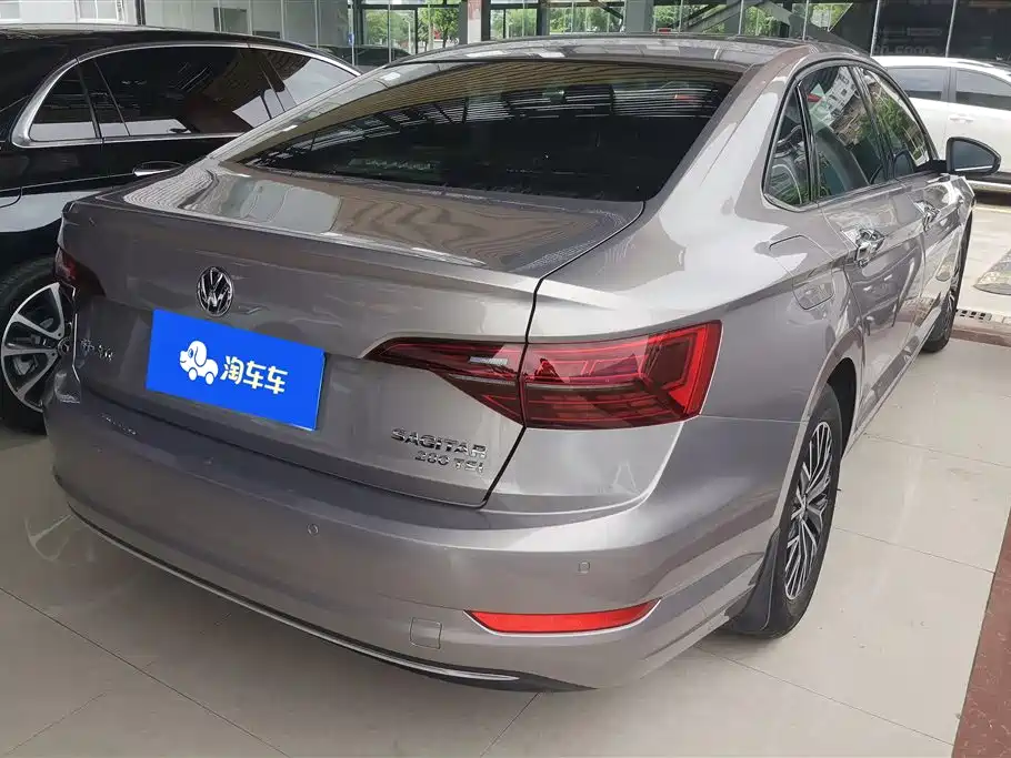 Volkswagen Sagitar 2019