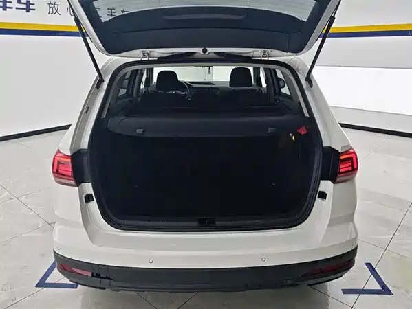 Volkswagen Tharu 2020