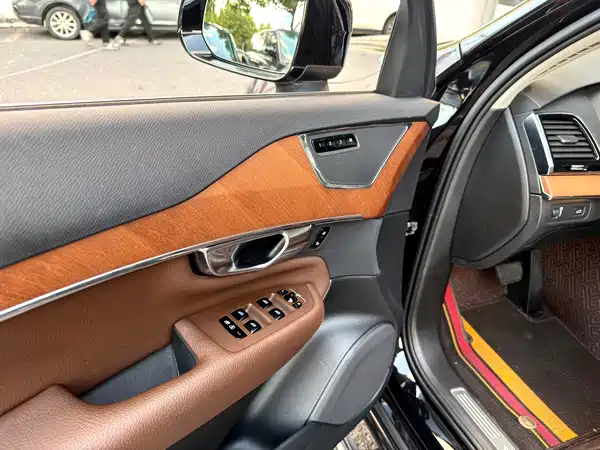 Volvo XC90 2020
