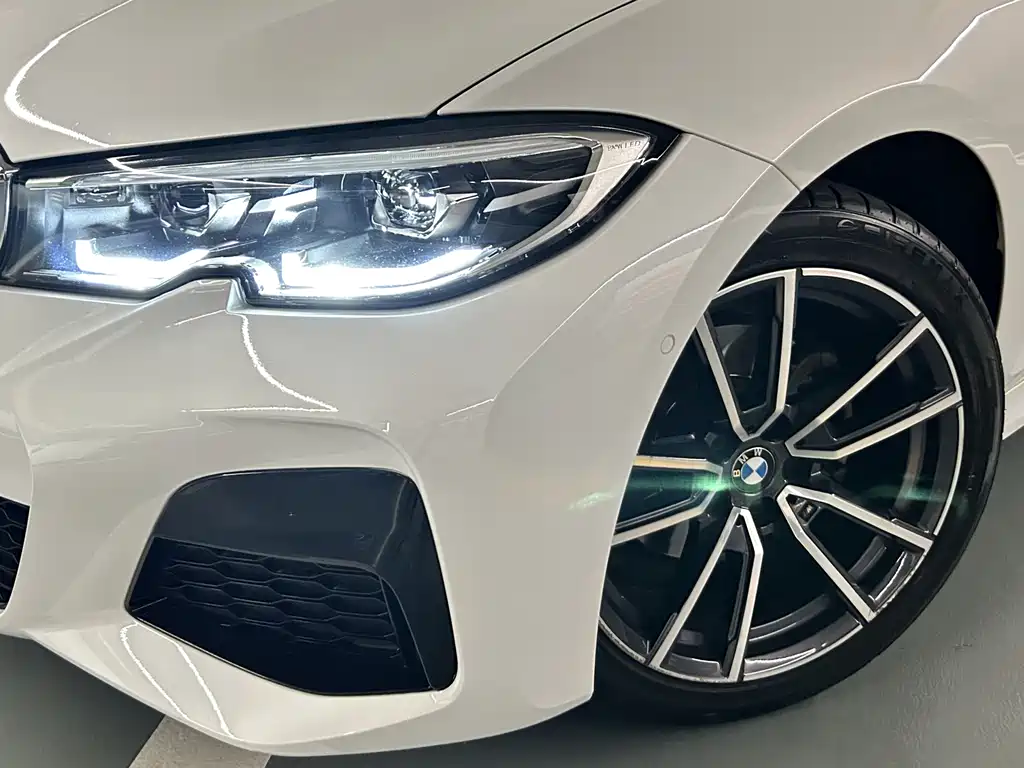 BMW 3 Series 2022 — фото 15