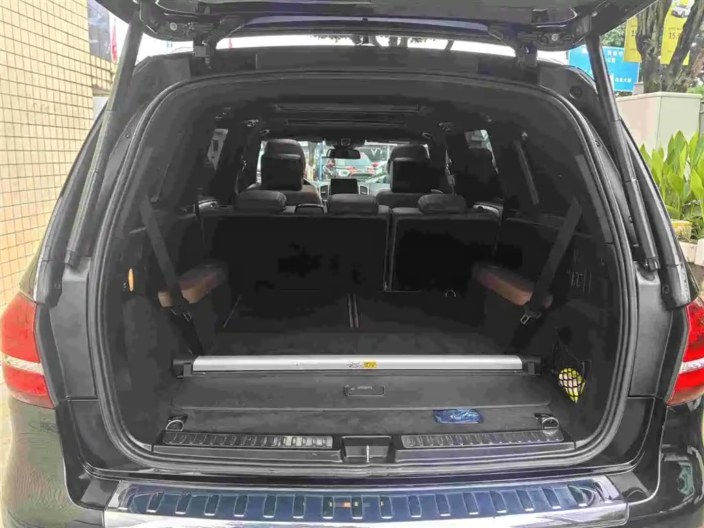 Mercedes-Benz GLS 2018 — фото 15
