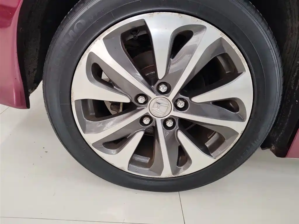 Honda Jade 2017 — фото 26