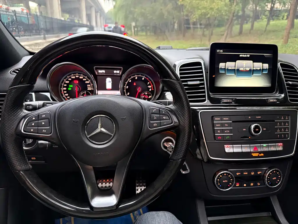 Mercedes-Benz GLE 2018 — фото 9