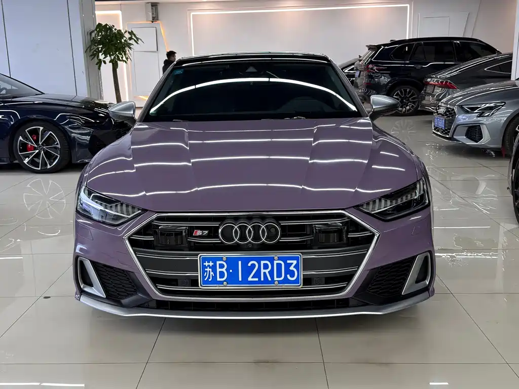Audi S7 2023 — фото 2